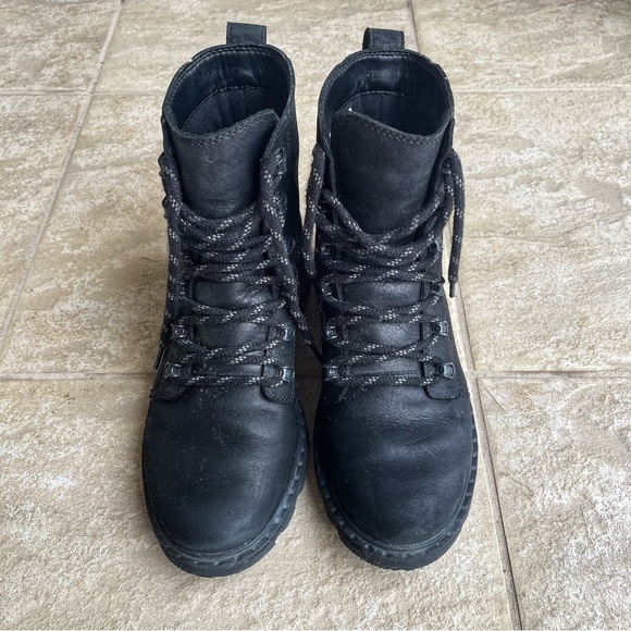 Sorel Lennox Lace Boots - Picture 2 of 10